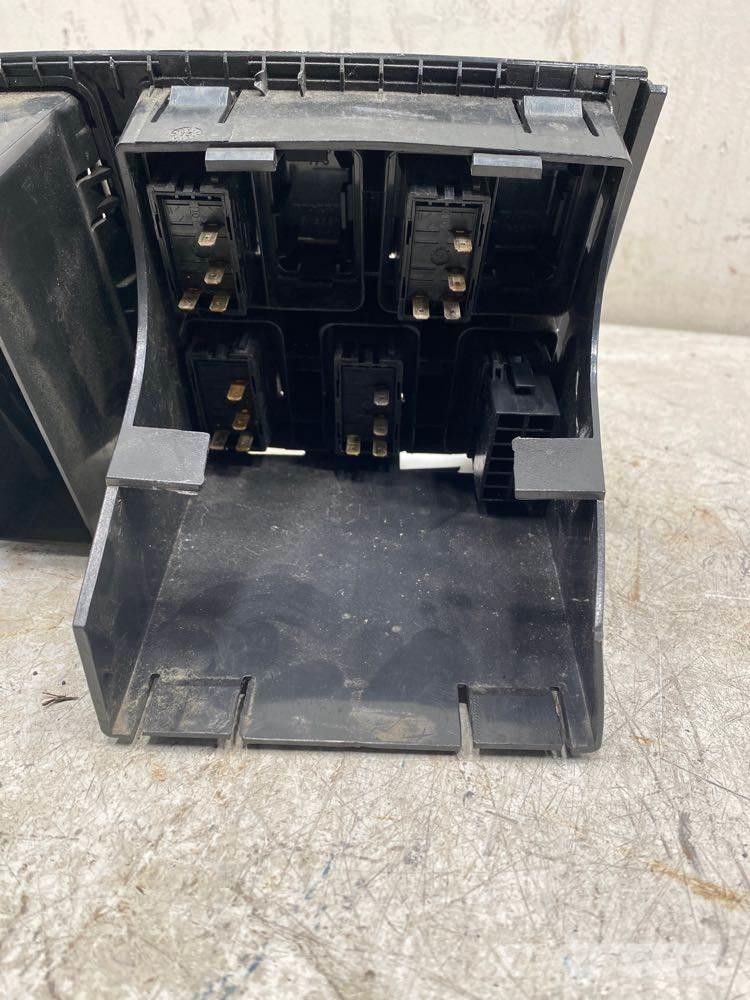 Volvo VNL Электронные блоки