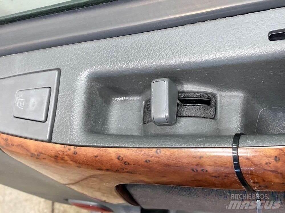 Volvo VNL Коммерческий транспорт - Другие