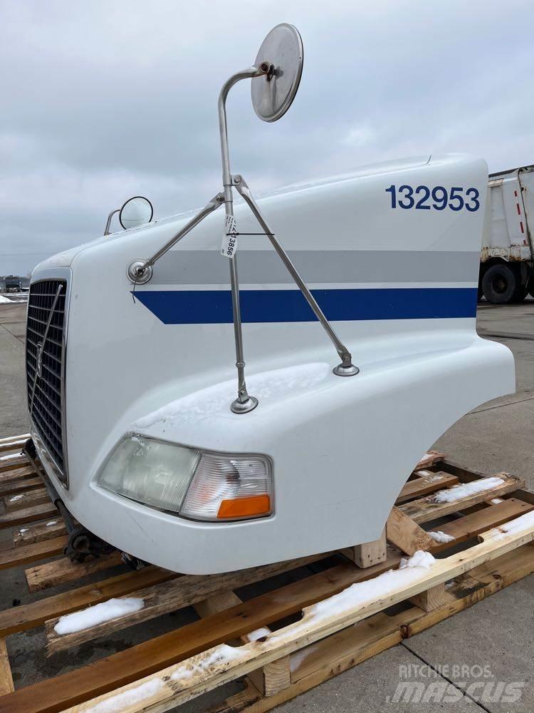Volvo VNM Кабины