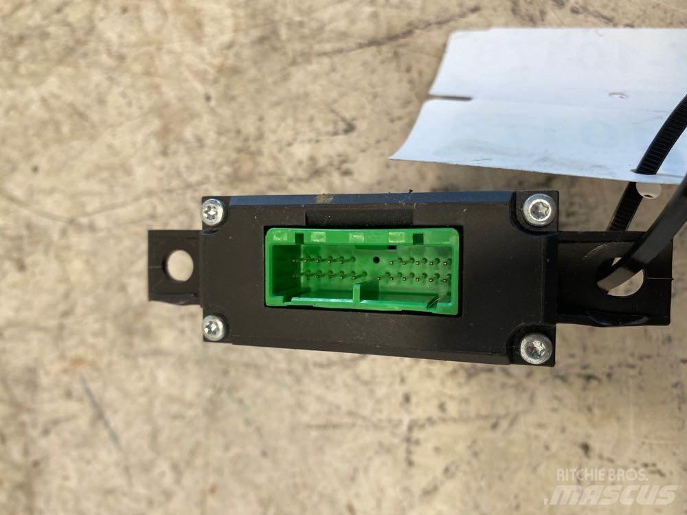 Volvo VNR Коробки передач