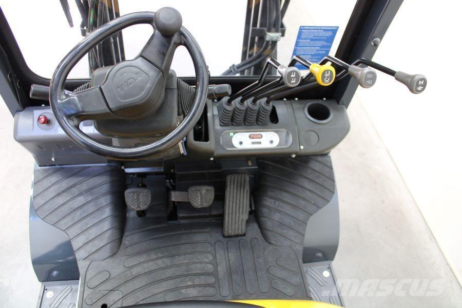 TCM FD 25 T 3 Дизельные погрузчики