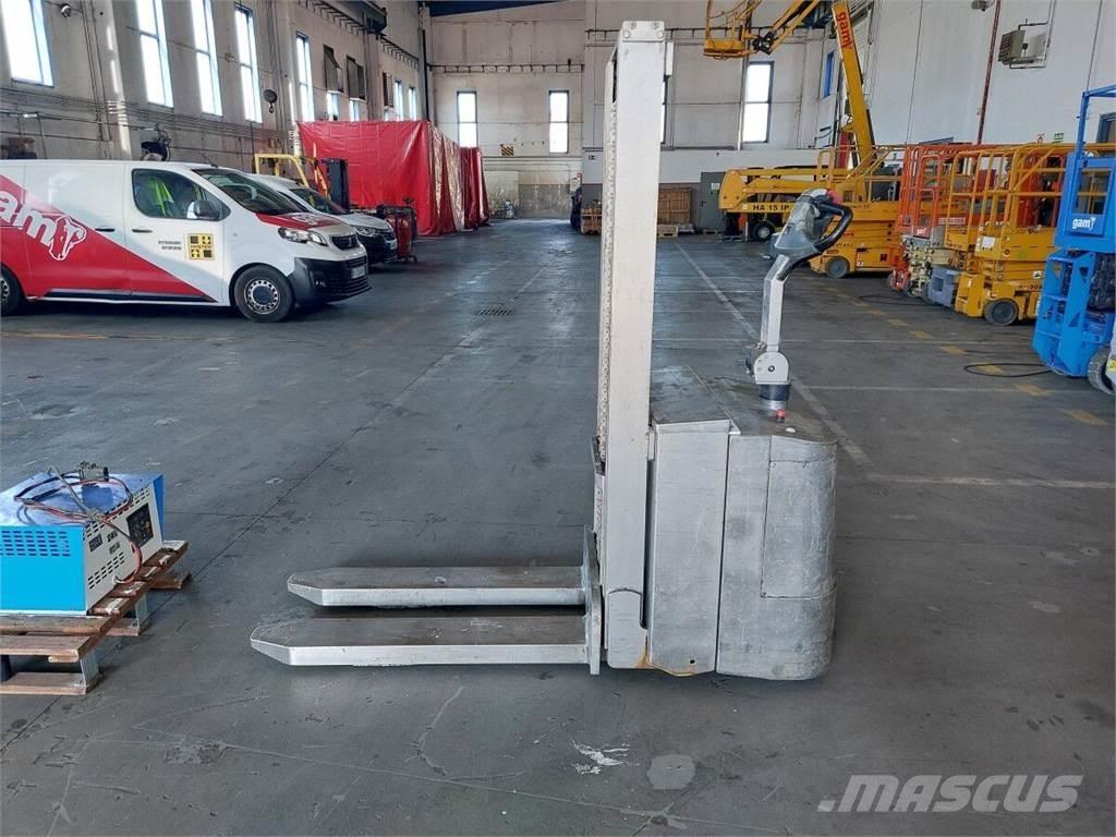 BT SWE120I Ручные штабелёры