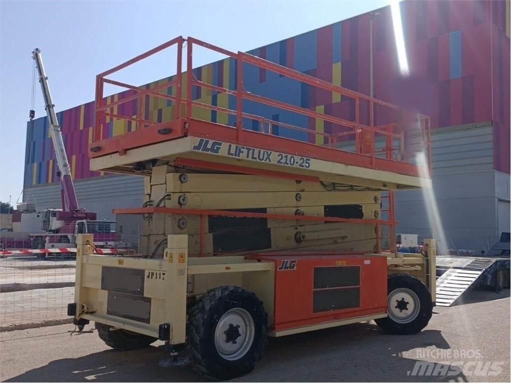JLG 210-25 Ножничные подъемники