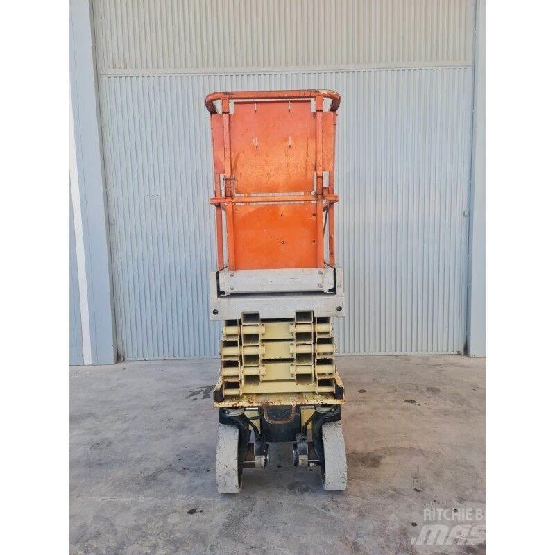 JLG 2630 ES Ножничные подъемники