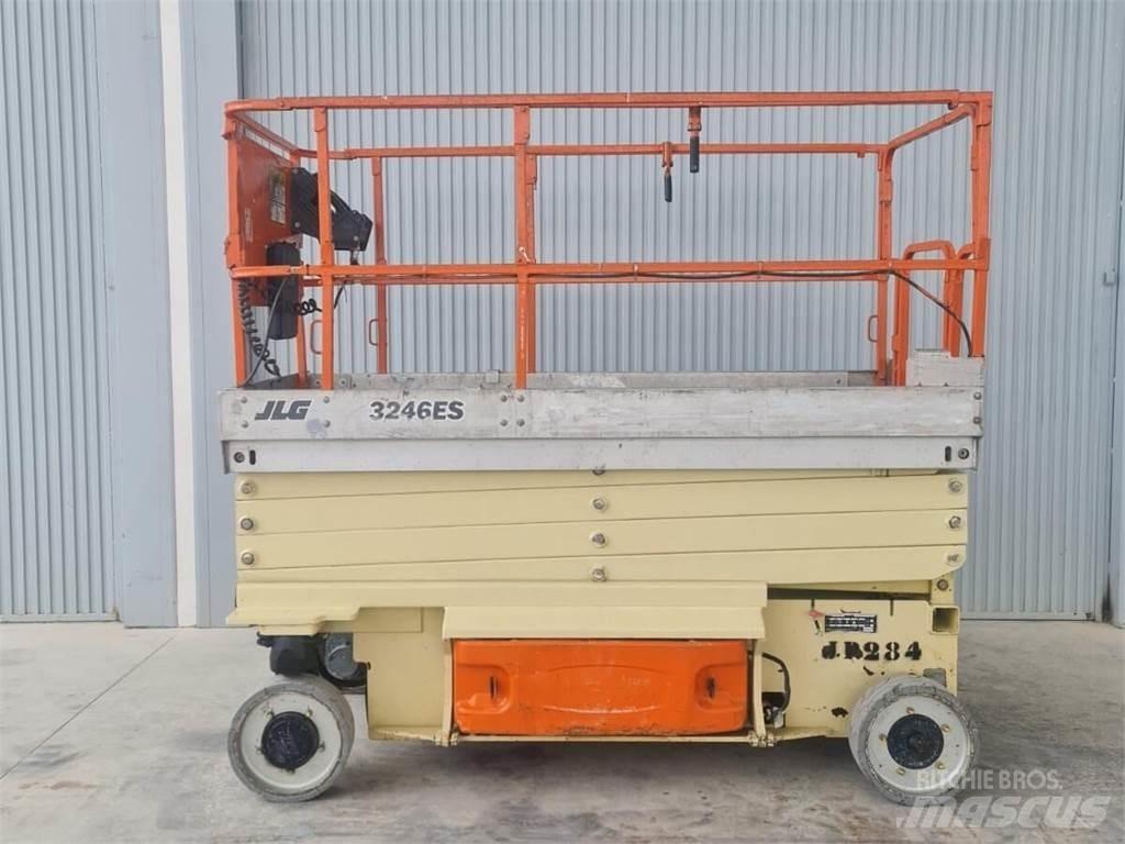 JLG 3246ES Ножничные подъемники