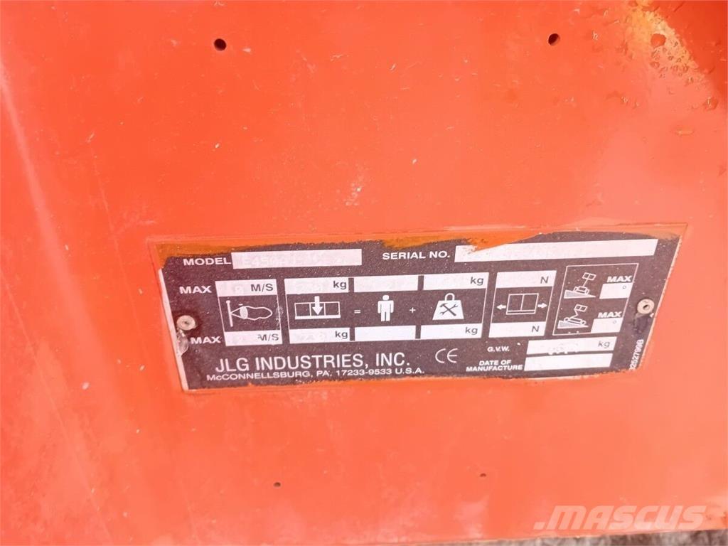 JLG E450AJ Коленчатые подъемники