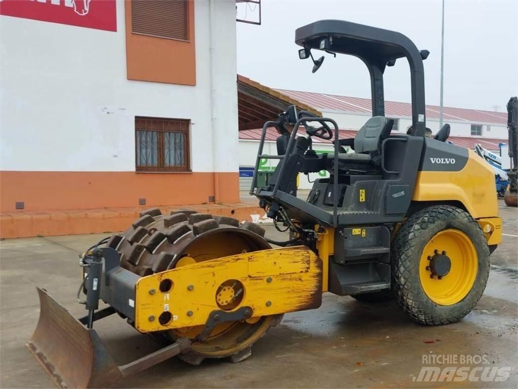 Volvo SD45B Уплотнители грунта