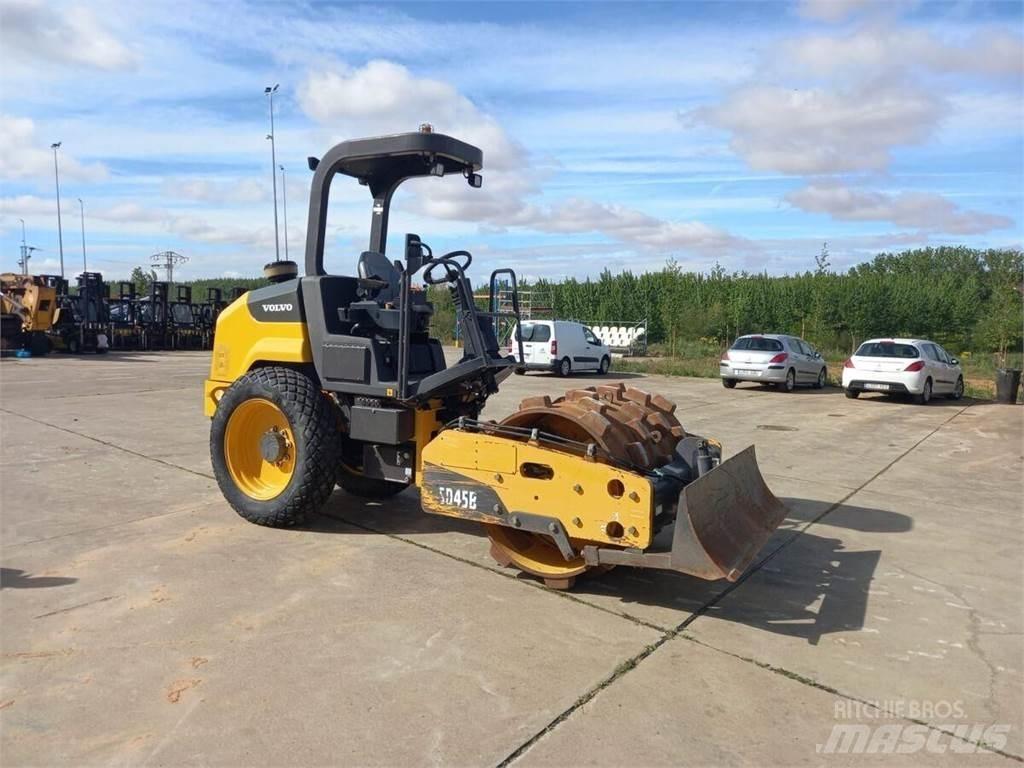 Volvo SD45B Грунтовые катки