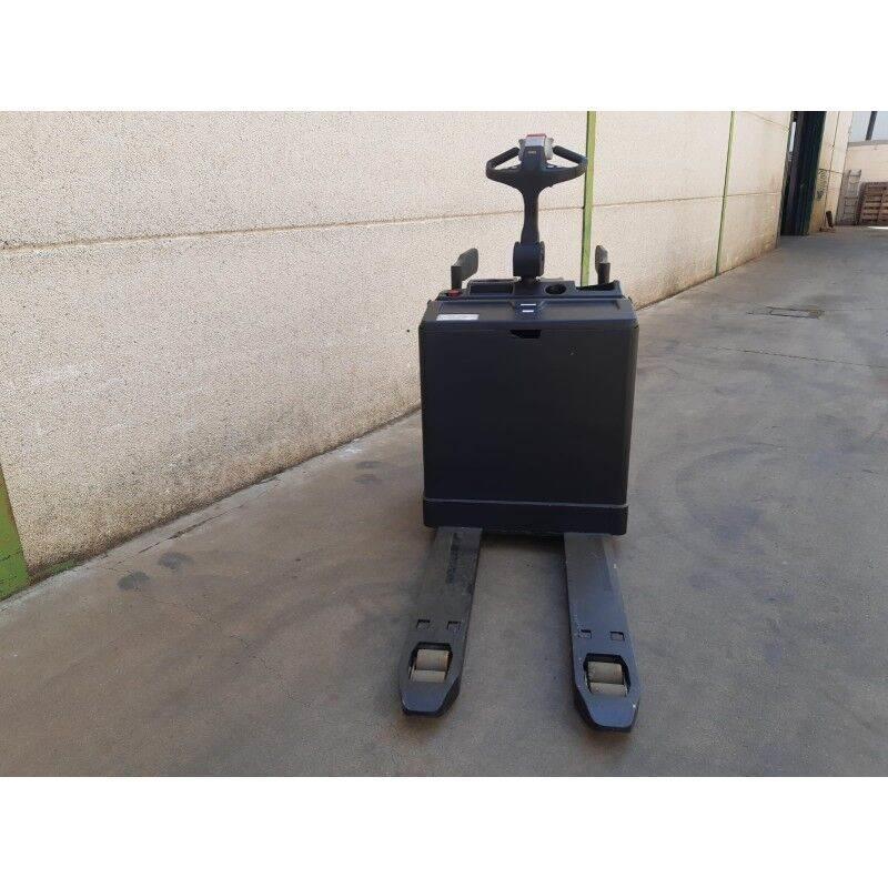 Yale MP20X Ручные электрические тележки
