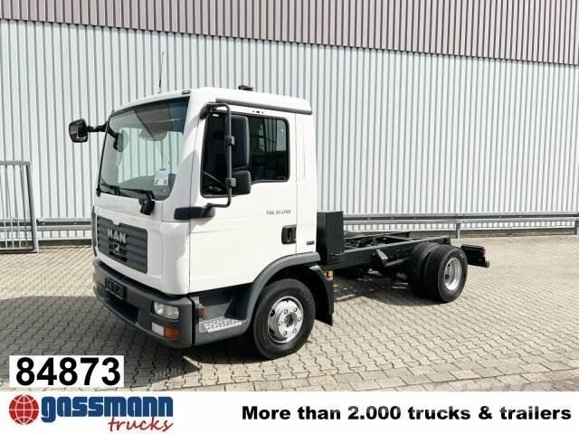MAN TGL 12.210 4X2 BL Шасси с кабиной