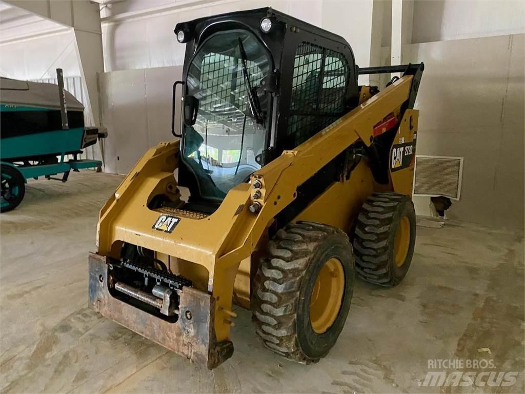 CAT 272D2 Мини-погрузчики