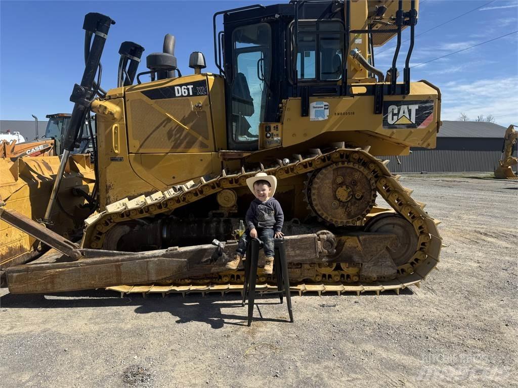 CAT D6T Строительная техника - Другие