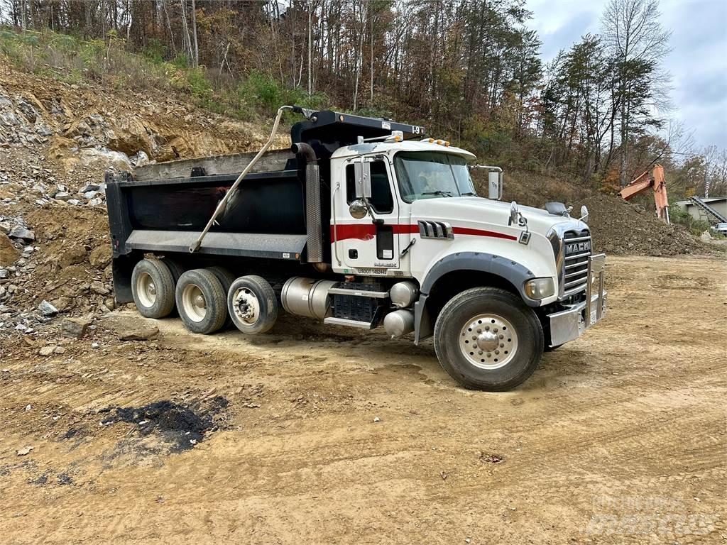 Mack GU713 Грузовики-Самосвалы