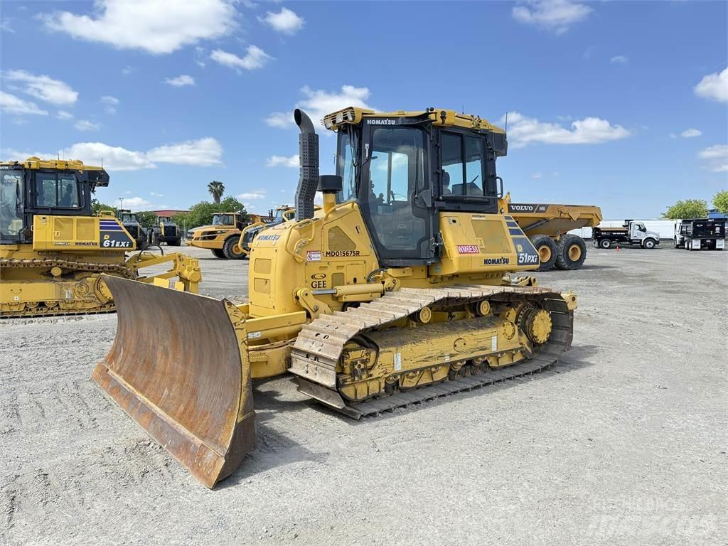 Komatsu D51PXi-24 Гусеничные бульдозеры