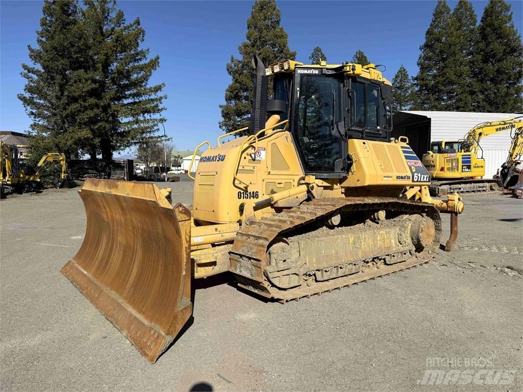 Komatsu D61EXi-24 Гусеничные бульдозеры