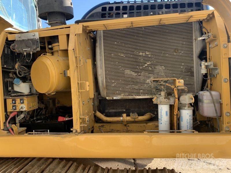 CAT 324 DL Гусеничные экскаваторы
