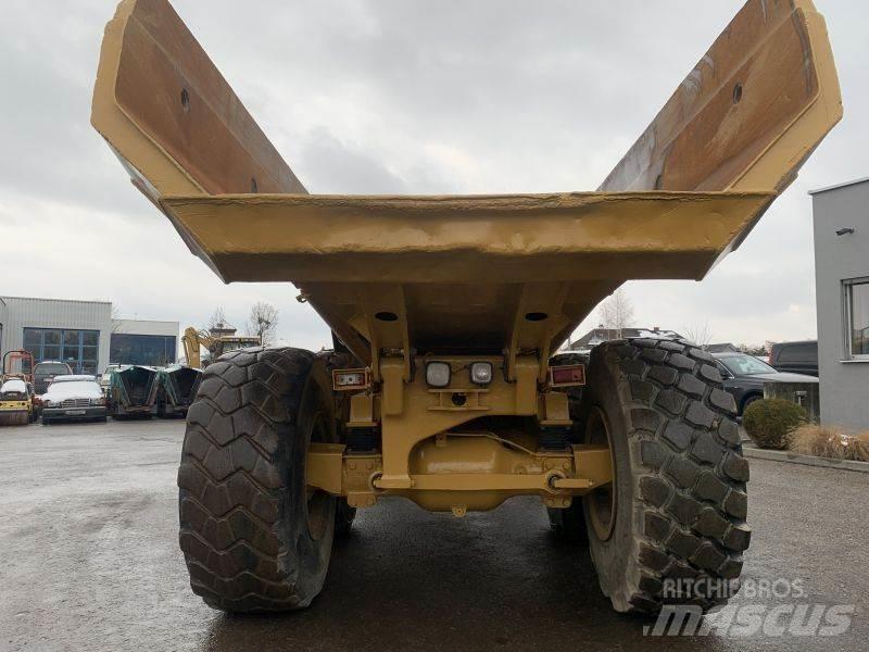 CAT 730 Шарнирно-сочленённые самосвалы
