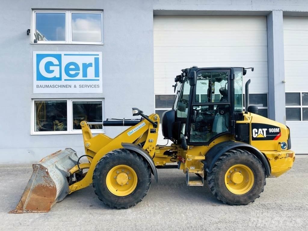 CAT 908M Фронтальные погрузчики