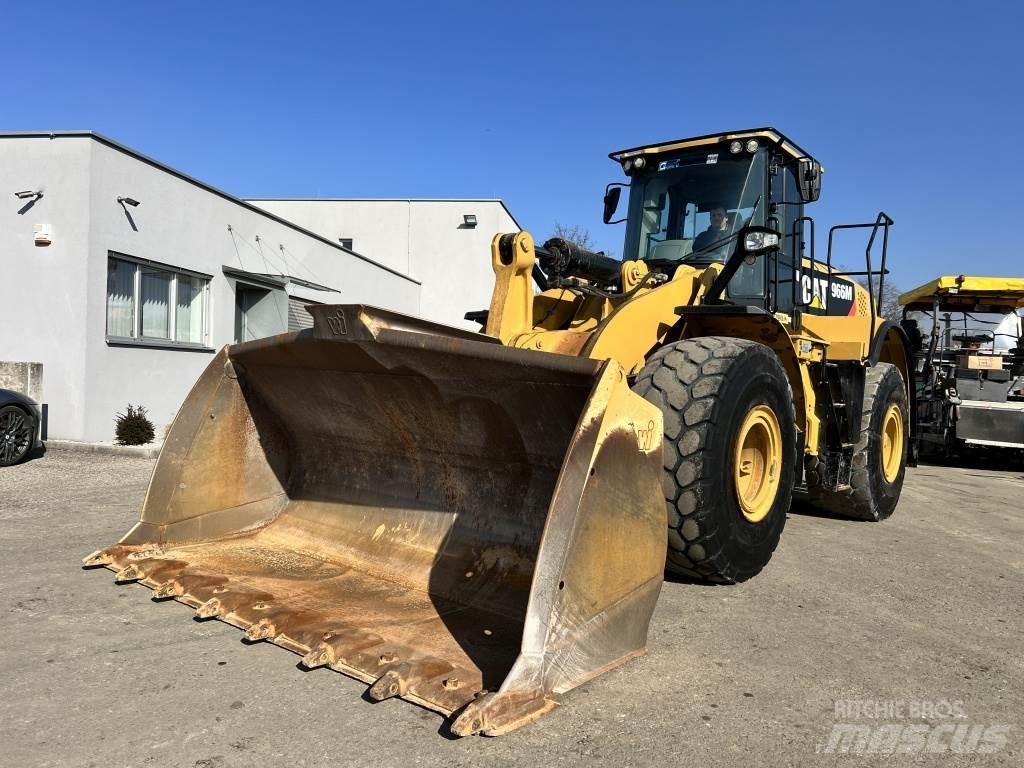 CAT 966 M Фронтальные погрузчики