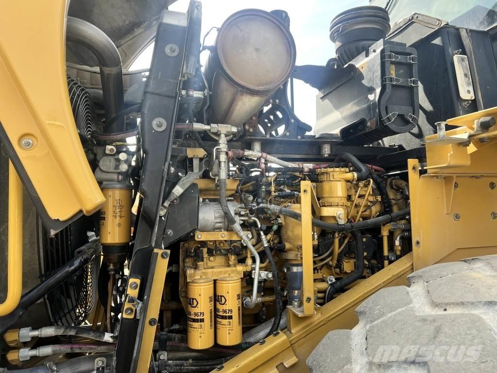 CAT 972 K Фронтальные погрузчики