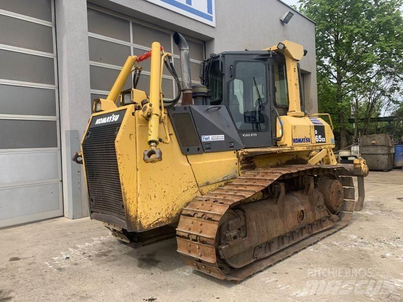 Komatsu D 65 EX-15 Гусеничные бульдозеры