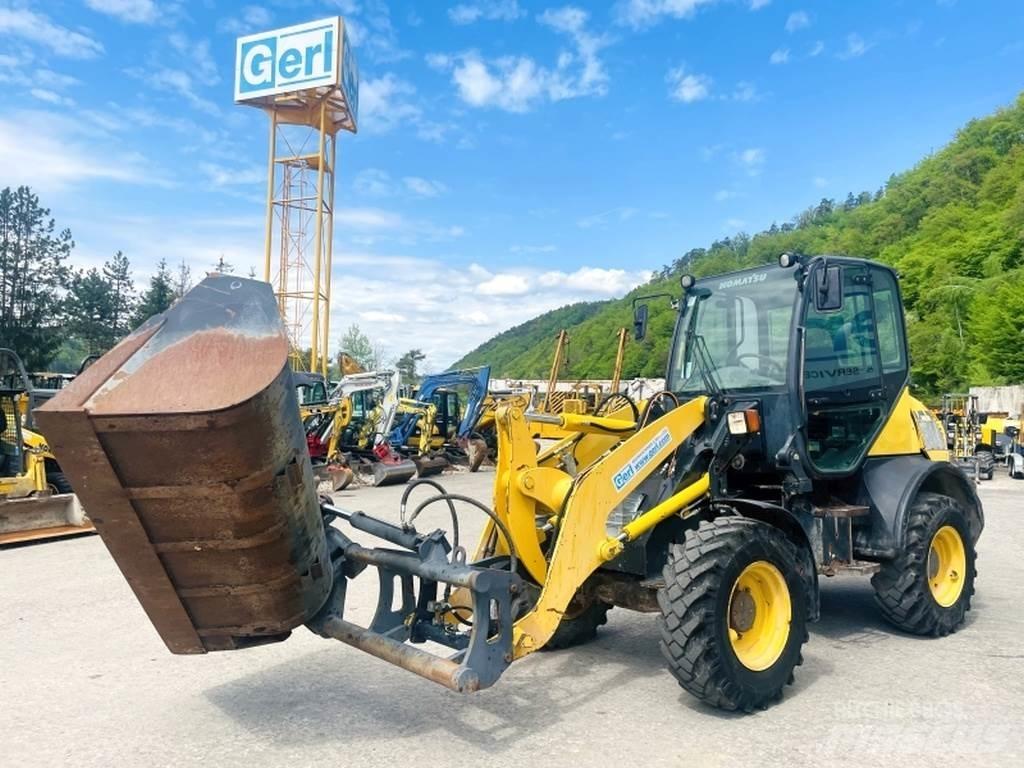 Komatsu WA80-6 Фронтальные погрузчики