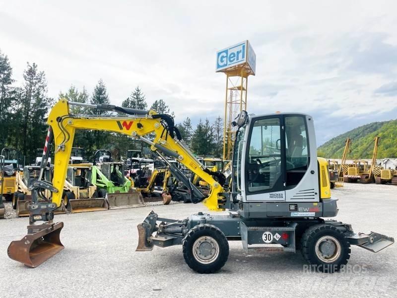 Neuson EW65 Колёсные экскаваторы