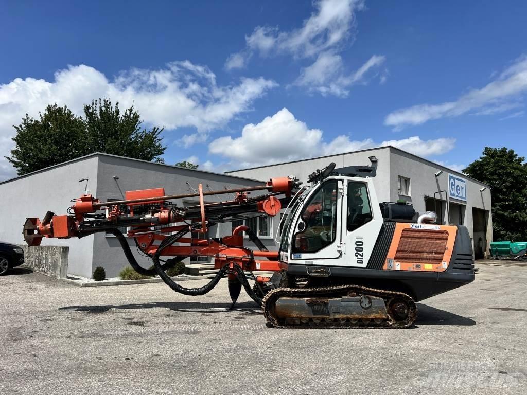 Sandvik DI 200 Навесные гидробуры