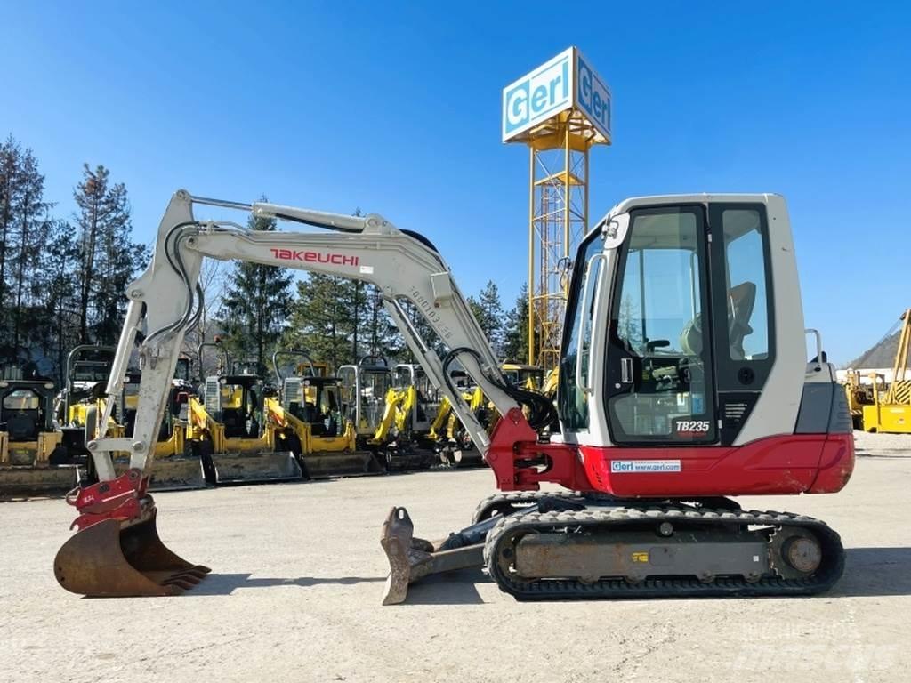 Takeuchi TB235 Мини-экскаваторы