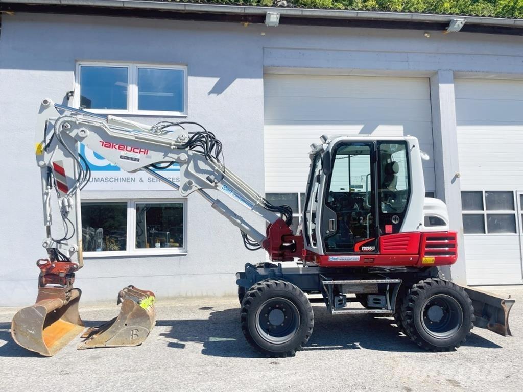 Takeuchi TB295W Колёсные экскаваторы