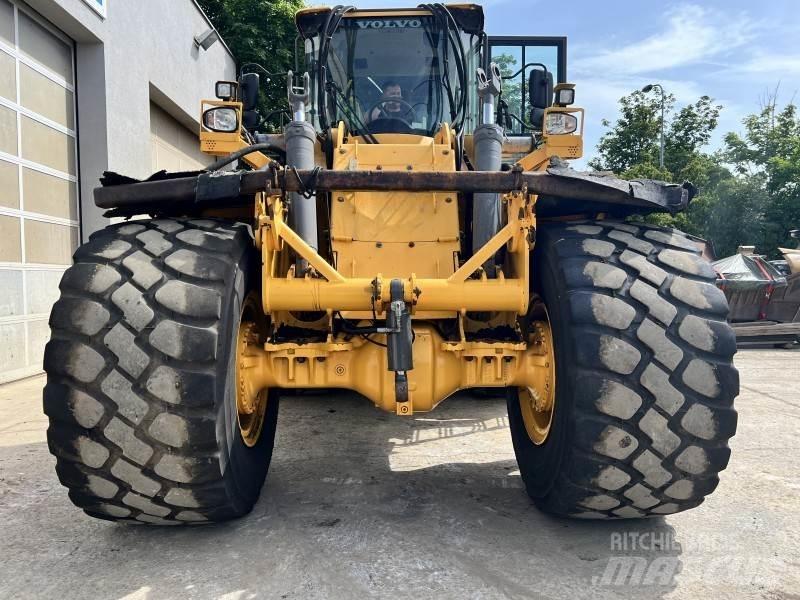 Volvo L 180 G HL Фронтальные погрузчики