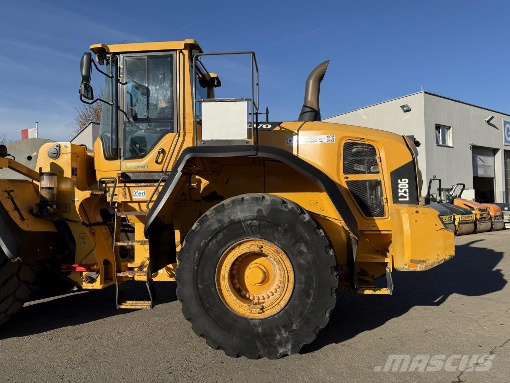 Volvo L 250 G Фронтальные погрузчики