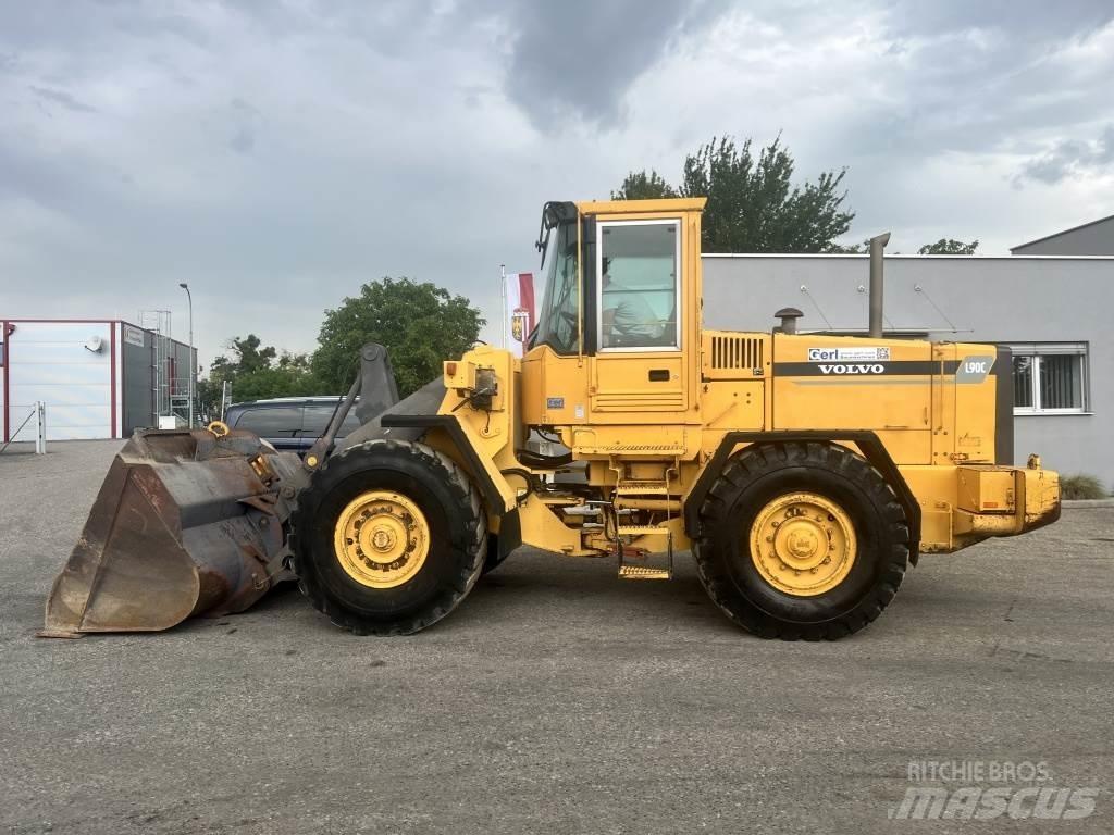 Volvo L 90 C Фронтальные погрузчики