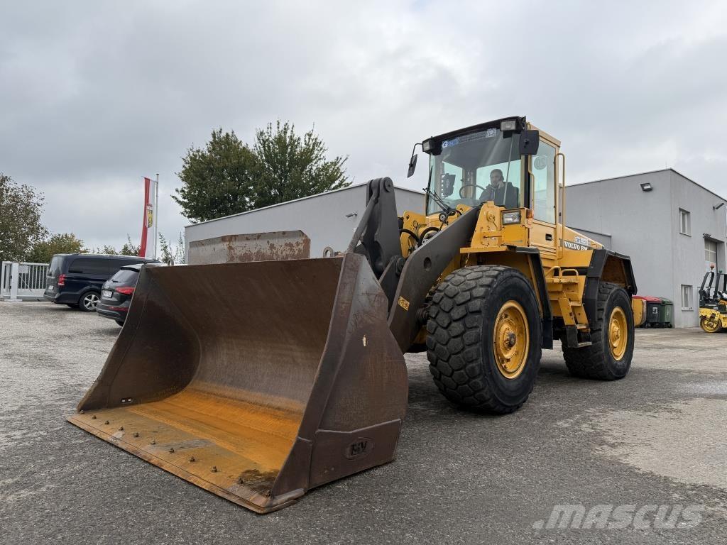 Volvo L 90 C Фронтальные погрузчики