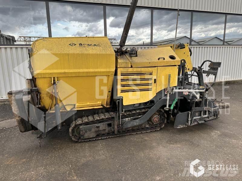 Bomag BF223C Асфальтоукладчики