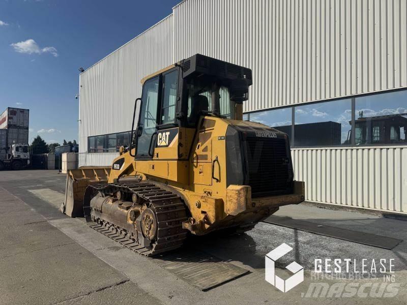 CAT 963D Гусеничные фронтальные погрузчики