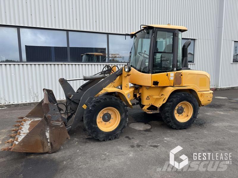 Volvo L30G Фронтальные погрузчики
