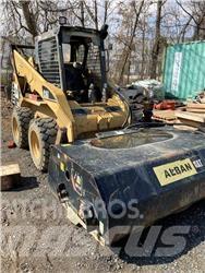CAT 262B Мини-погрузчики