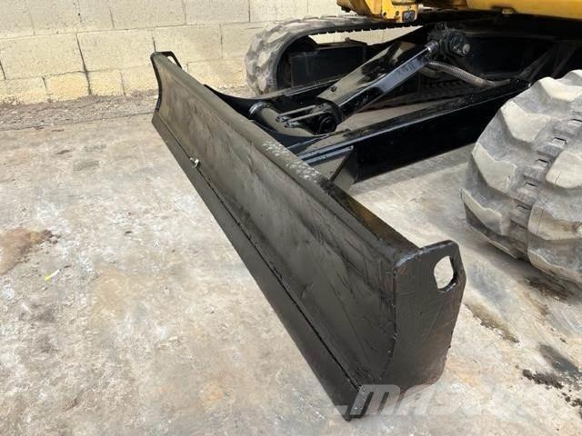 CAT 304E2 CR Мини-экскаваторы