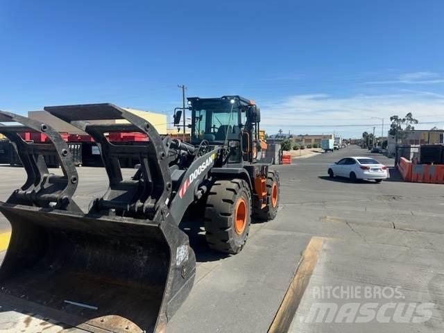 Doosan DL250-7 Фронтальные погрузчики