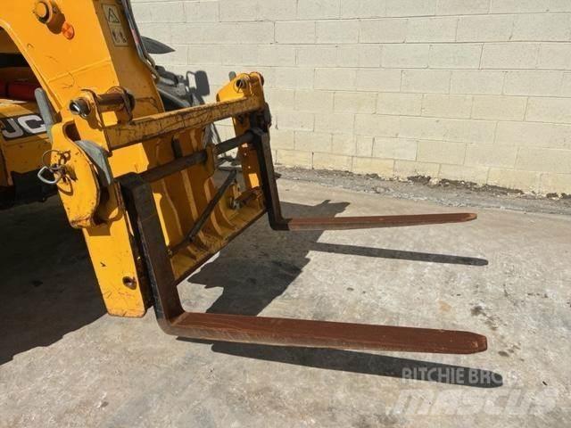 JCB 535-95 Другие складские механизмы