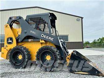 John Deere 318G Мини-погрузчики