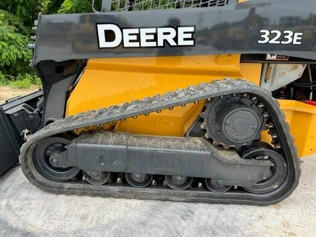 John Deere 323E Мини-погрузчики