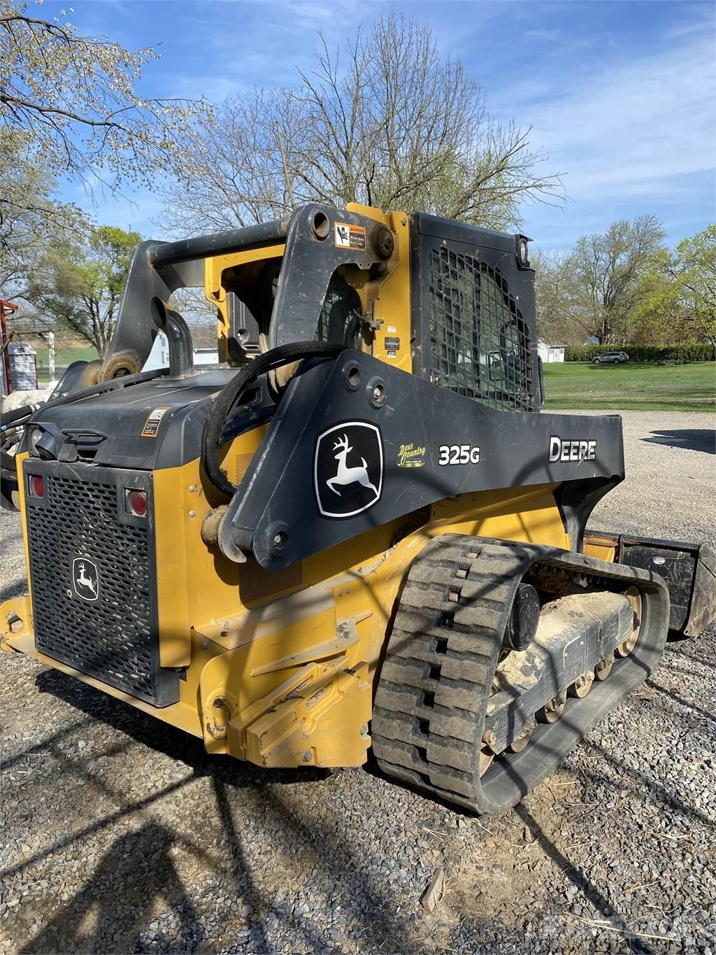 John Deere 325G Мини-погрузчики