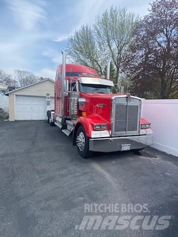 Kenworth W900L Строительная техника - Другие
