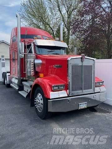 Kenworth W900L Строительная техника - Другие