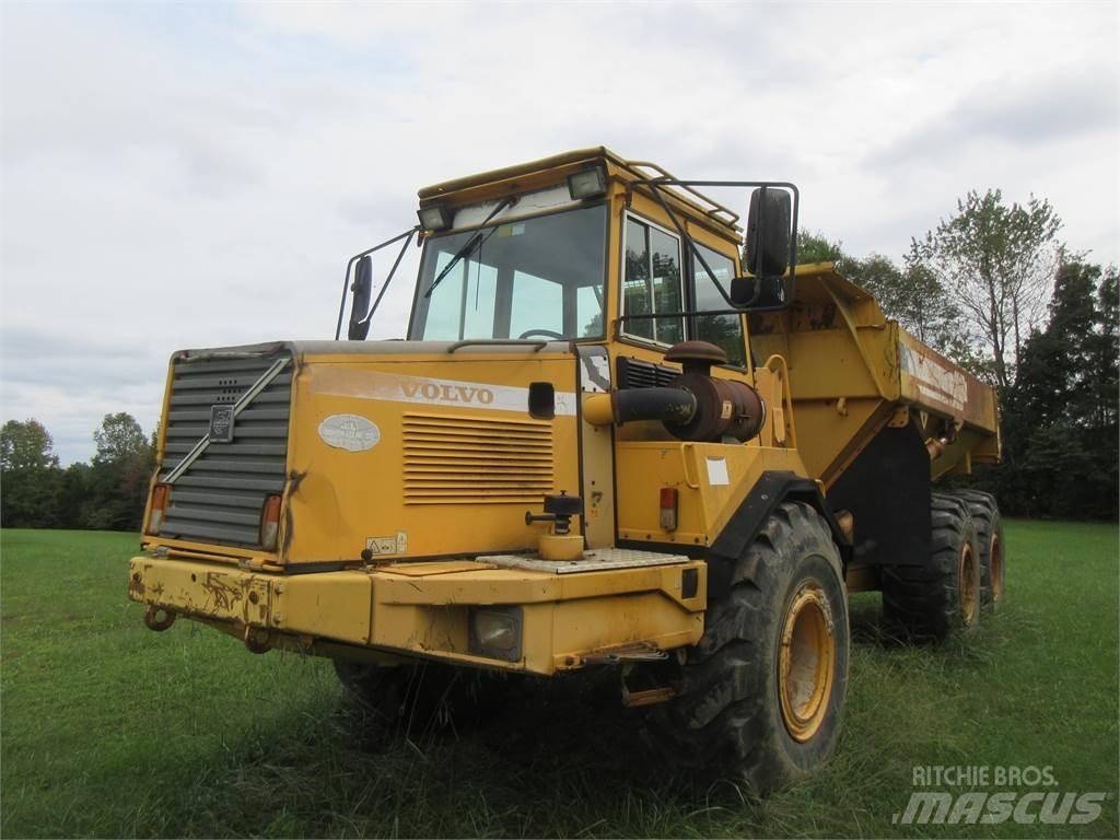Volvo A25C Грузовики-Самосвалы