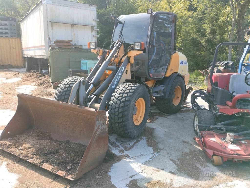 Volvo D20L Фронтальные погрузчики