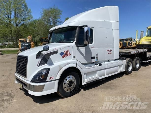 Volvo VNL64T670 Седельные тягачи