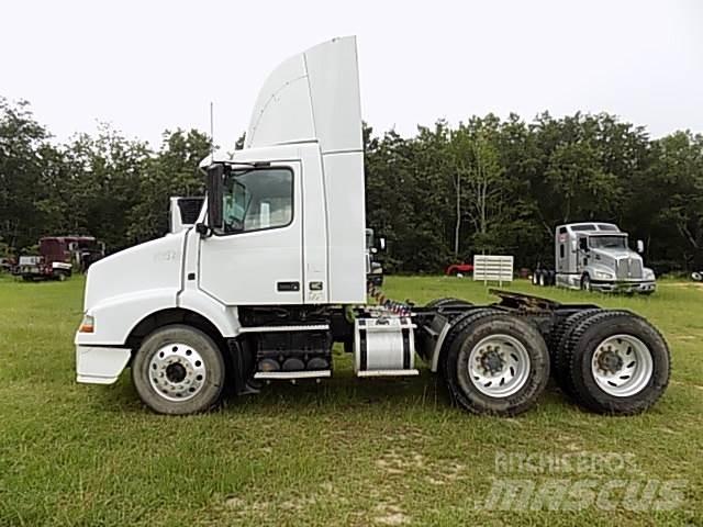 Volvo VNM Шасси с кабиной